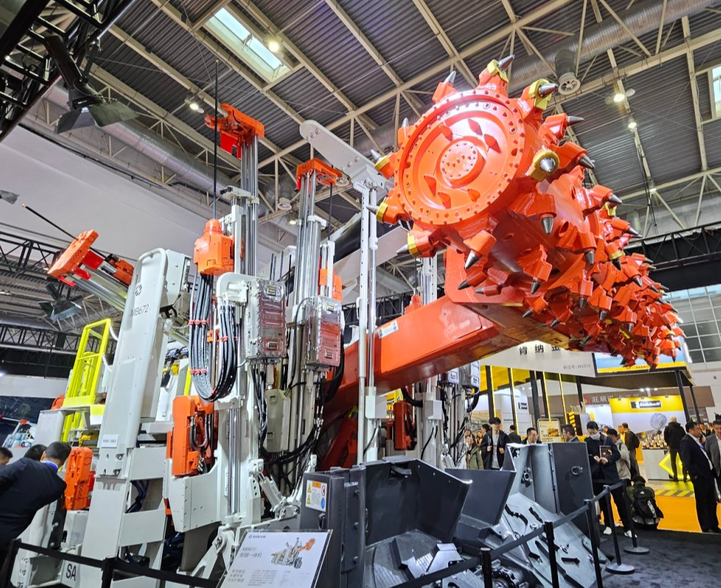 Sandvik MB672 Bolter Miner